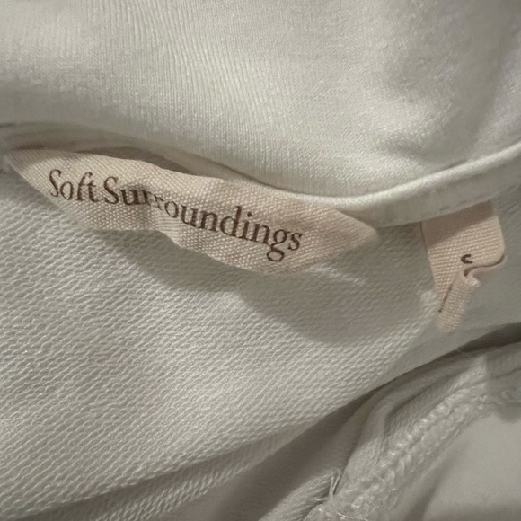 Soft Surrounding cream color tunic top size small - Picture 7 of 7